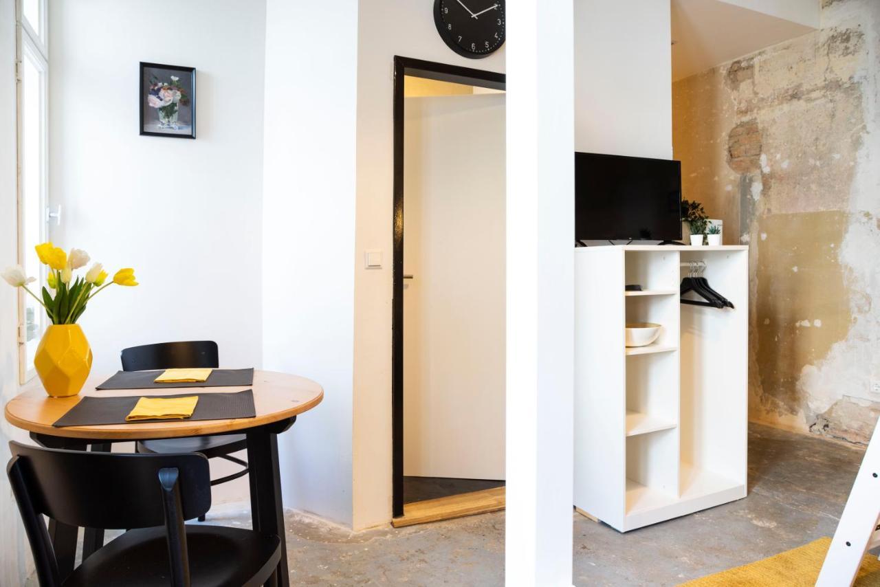 Shabby Chic Apartment +Freshly Furnished +Self Check-In Berlin Kültér fotó