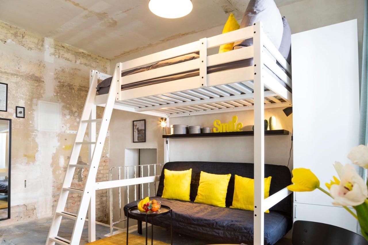Shabby Chic Apartment +Freshly Furnished +Self Check-In Berlin Kültér fotó