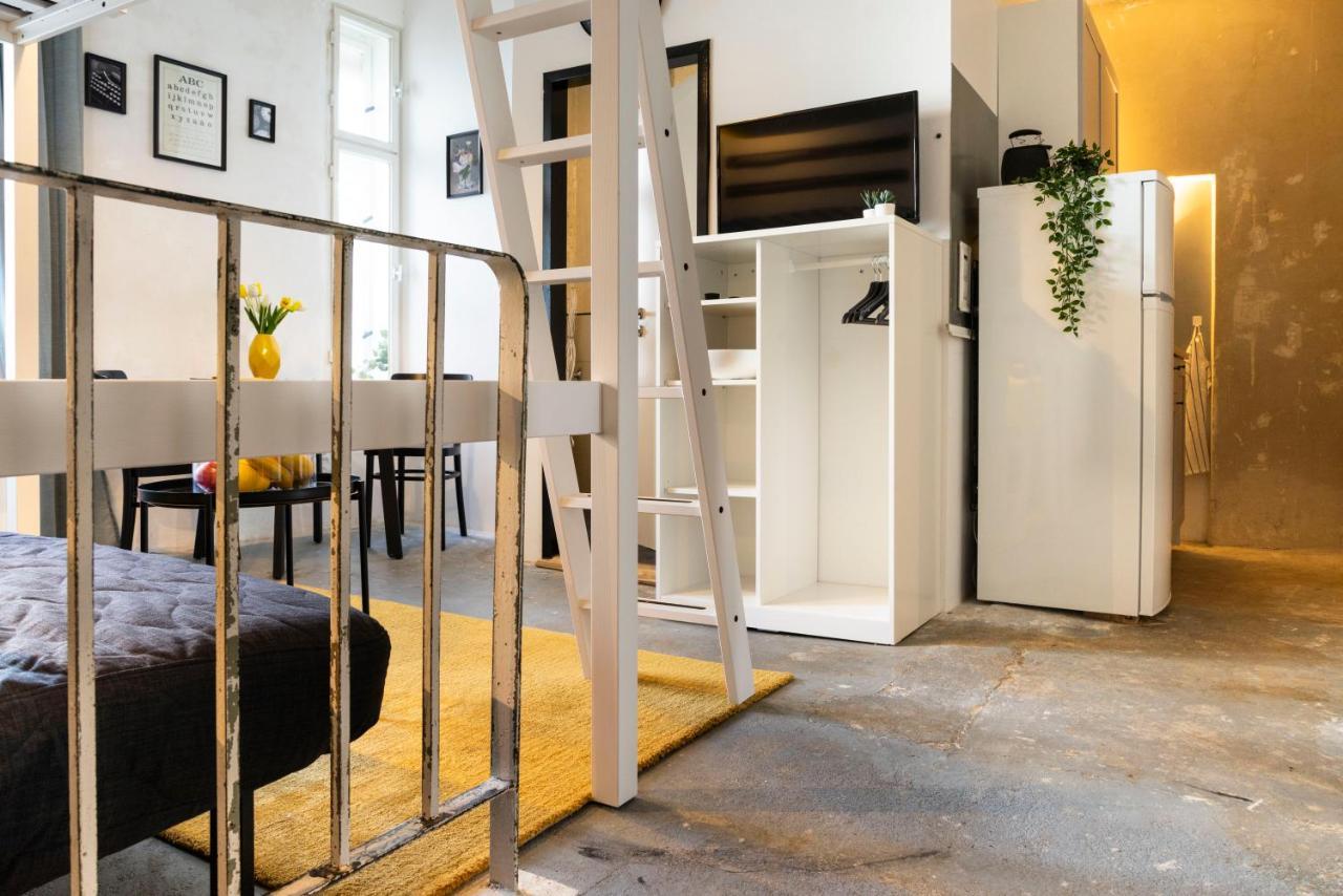 Shabby Chic Apartment +Freshly Furnished +Self Check-In Berlin Kültér fotó